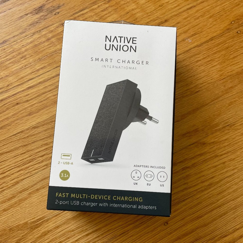 Native Union smart charger